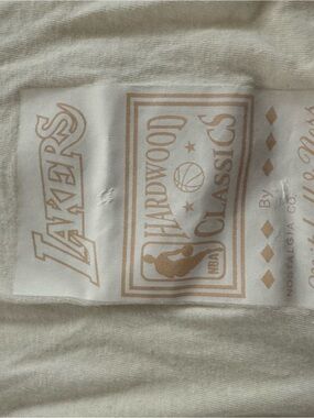 Nostalgia Cream Lakers Hardwood Classics Tee